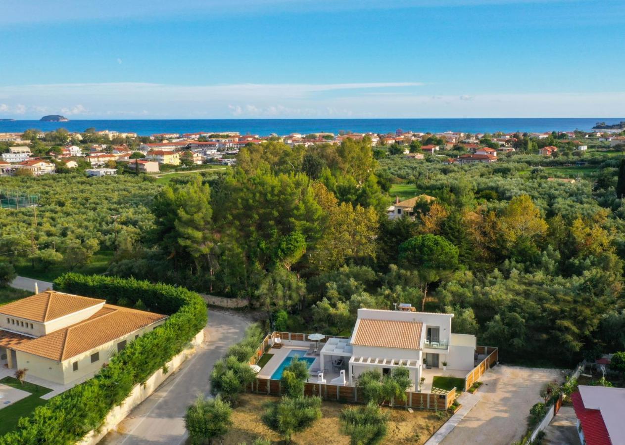 Mandi & Jani Villa *